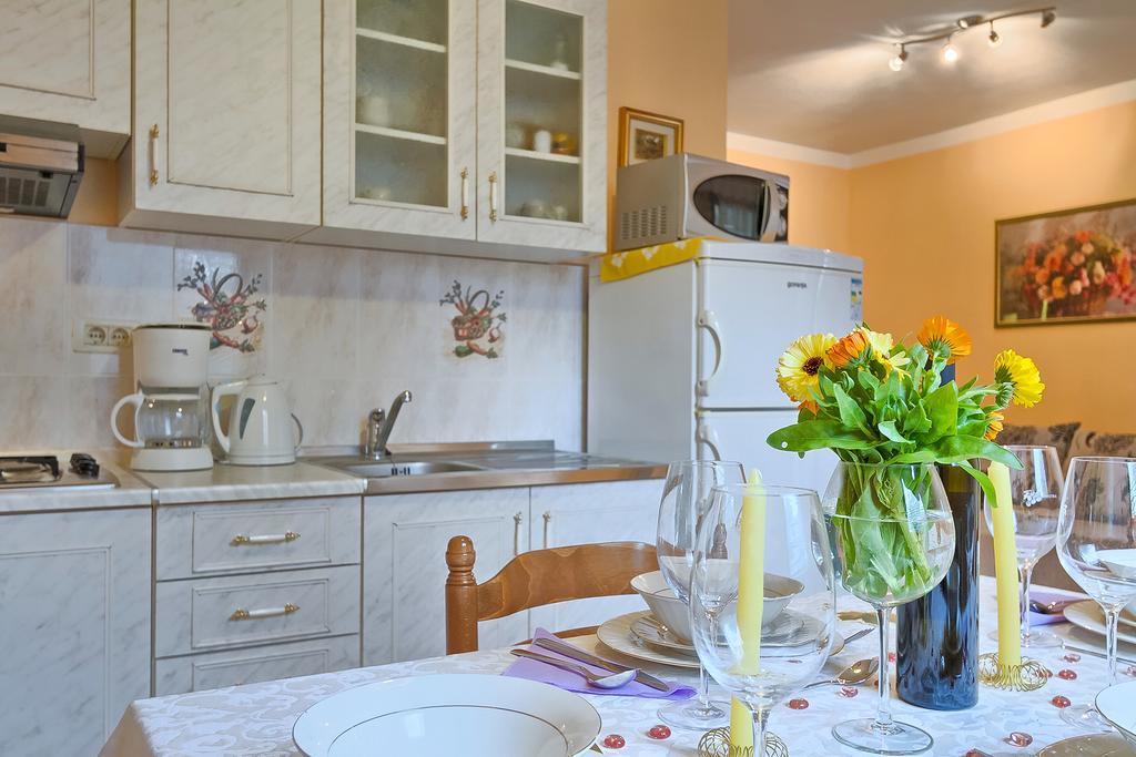 Apartments Valoda Nedeščina Dış mekan fotoğraf