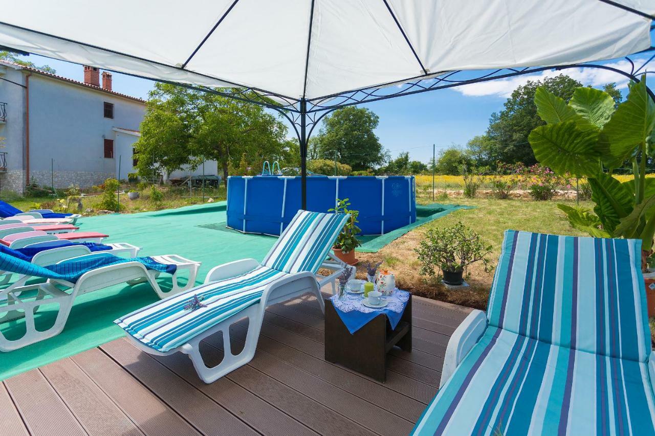 Apartments Valoda Nedeščina Dış mekan fotoğraf